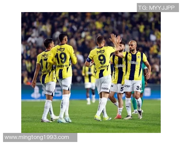 3214足球带你领略足球世界的魅力与激情,畅享每一场比赛的精彩瞬间与战术较量 3214足球带你领略足球世界的魅力与激情,畅享每一场比赛的精彩瞬间与战术较量