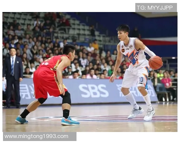 上海篮球队整体压制解析：战术布局与球员表现的深度剖析